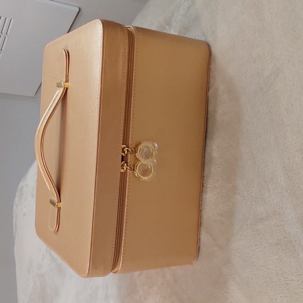 Vintage Gold Estee Lauder Makeup Storage Box Travel Box Red Interior - Picture 2 of 16